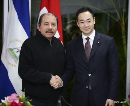 Ministro de Estado para Asuntos Exteriores de Japón durante su visita en Nicaragua