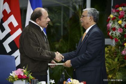 Presidente Daniel Ortega y Vicepresidenta Rosario Murillo reciben cartas credenciales de embajadores de Panamá y Yibuti