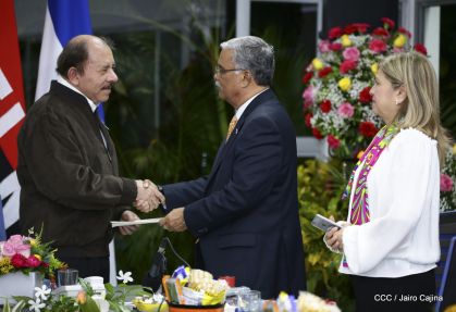 Presidente Daniel Ortega y Vicepresidenta Rosario Murillo reciben cartas credenciales de embajadores de Panamá y Yibuti