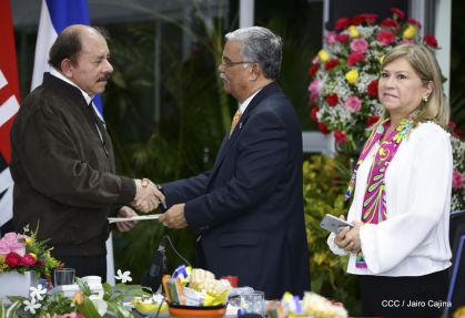 Presidente Daniel Ortega y Vicepresidenta Rosario Murillo reciben cartas credenciales de embajadores de Panamá y Yibuti