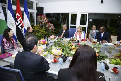 Presidente Daniel Ortega y Vicepresidenta Rosario Murillo reciben cartas credenciales de embajadores de Panamá y Yibuti