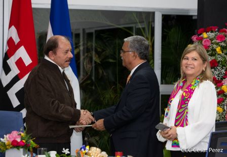 Presidente Daniel Ortega y Vicepresidenta Rosario Murillo reciben cartas credenciales de embajadores de Panamá y Yibuti