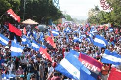 Caminando como raza nicaragüense que sabe de luchas y de honor celebrando las glorias y victorias de Rubén Darío