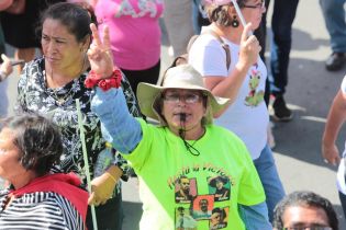Caminando como raza nicaragüense que sabe de luchas y de honor celebrando las glorias y victorias de Rubén Darío