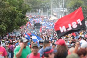 Caminando como raza nicaragüense que sabe de luchas y de honor celebrando las glorias y victorias de Rubén Darío