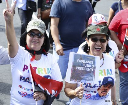 Caminando como raza nicaragüense que sabe de luchas y de honor celebrando las glorias y victorias de Rubén Darío