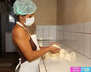 Directora de Cooperación de UE visita a protagonistas de programas de Gobierno Sandinista