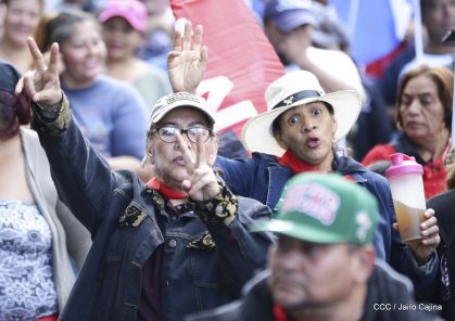 Caminando como raza nicaragüense que sabe de luchas y de honor celebrando las glorias y victorias de Rubén Darío