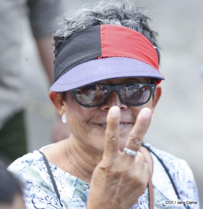 Caminando como raza nicaragüense que sabe de luchas y de honor celebrando las glorias y victorias de Rubén Darío