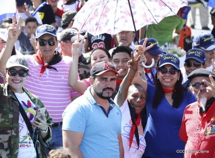 Caminando como raza nicaragüense que sabe de luchas y de honor celebrando las glorias y victorias de Rubén Darío