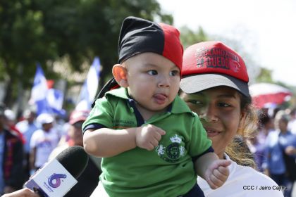Caminando como raza nicaragüense que sabe de luchas y de honor celebrando las glorias y victorias de Rubén Darío