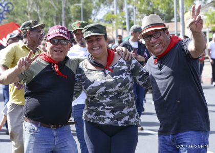 Caminando como raza nicaragüense que sabe de luchas y de honor celebrando las glorias y victorias de Rubén Darío