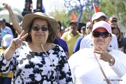 Caminando como raza nicaragüense que sabe de luchas y de honor celebrando las glorias y victorias de Rubén Darío