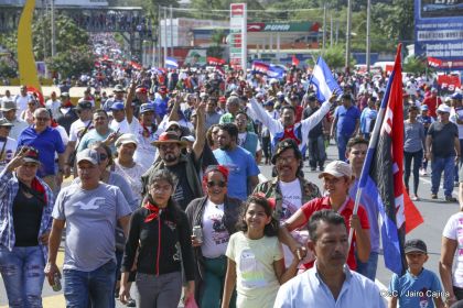 Caminando como raza nicaragüense que sabe de luchas y de honor celebrando las glorias y victorias de Rubén Darío