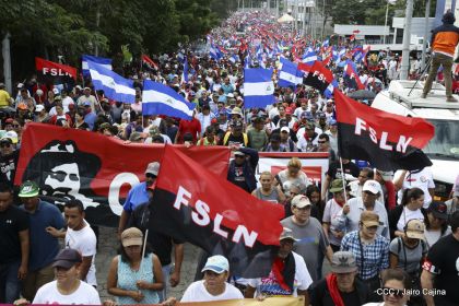 Caminando como raza nicaragüense que sabe de luchas y de honor celebrando las glorias y victorias de Rubén Darío