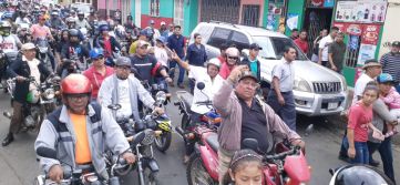 Caminando como raza nicaragüense que sabe de luchas y de honor celebrando las glorias y victorias de Rubén Darío