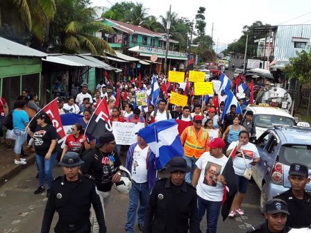 Caminando como raza nicaragüense que sabe de luchas y de honor celebrando las glorias y victorias de Rubén Darío