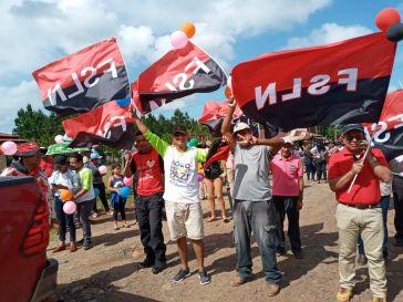 Caminando como raza nicaragüense que sabe de luchas y de honor celebrando las glorias y victorias de Rubén Darío