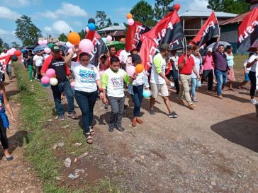 Caminando como raza nicaragüense que sabe de luchas y de honor celebrando las glorias y victorias de Rubén Darío