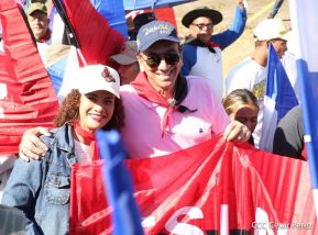 Caminata: Con Darío y Sandino somos Grandes! Más Grandes!