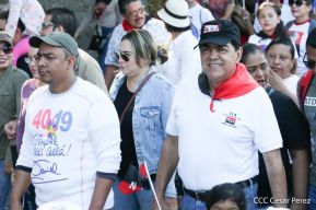 Caminata: Con Darío y Sandino somos Grandes! Más Grandes!