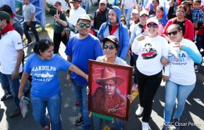 Caminata: Con Darío y Sandino somos Grandes! Más Grandes!