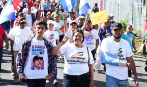 Caminata: Con Darío y Sandino somos Grandes! Más Grandes!