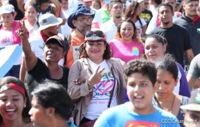 Caminata: Con Darío y Sandino somos Grandes! Más Grandes!