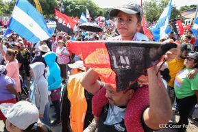 Caminata: Con Darío y Sandino somos Grandes! Más Grandes!