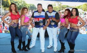 Caminata: Con Darío y Sandino somos Grandes! Más Grandes!