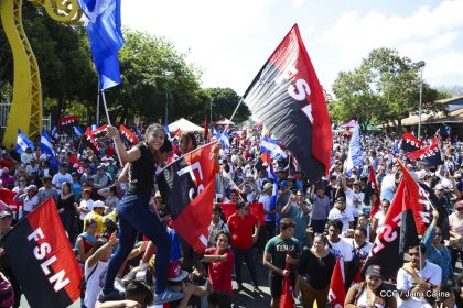 Caminata ¡Mujeres por la Vida! ¡Aquí Nos Ilumina un Sol que No Declina!