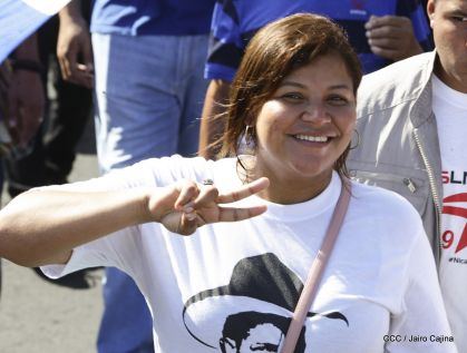 Caminata ¡Mujeres por la Vida! ¡Aquí Nos Ilumina un Sol que No Declina!