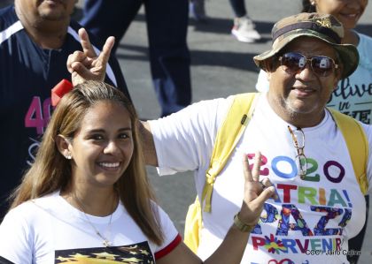 Caminata ¡Mujeres por la Vida! ¡Aquí Nos Ilumina un Sol que No Declina!