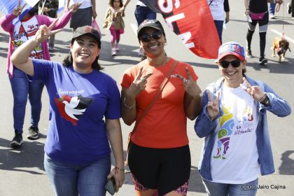 Caminata ¡Mujeres por la Vida! ¡Aquí Nos Ilumina un Sol que No Declina!