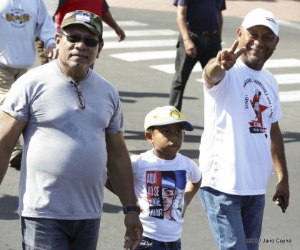 Caminata ¡Mujeres por la Vida! ¡Aquí Nos Ilumina un Sol que No Declina!