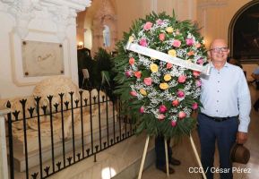 Nicaragua conmemora el 104 aniversario del tránsito a la inmortalidad de Rubén Darío