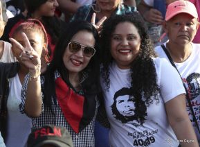 “Nicaragua Te Soñamos Grande”… “Mujeres por la Vida!”