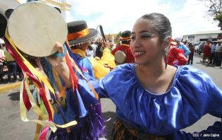 Católicos se desbordan en cierre de fiestas de San Sebastián