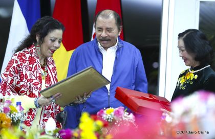 Hermandad y compañerismo en reunión del presidente Daniel  Ortega y vicepresidenta Rosario Murillo con delegación de alto nivel de Vietnam