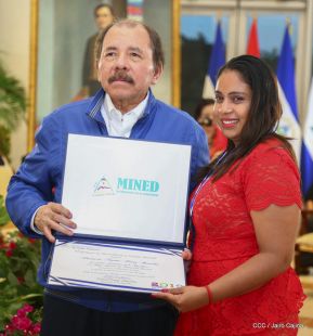 Presidente Daniel Ortega entregó la Orden de la Independencia Cultural Rubén Darío y medallas de Excelencia al mérito