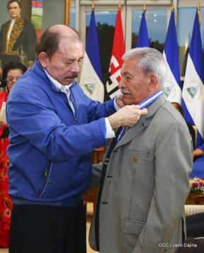 Presidente Daniel Ortega entregó la Orden de la Independencia Cultural Rubén Darío y medallas de Excelencia al mérito