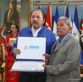 Presidente Daniel Ortega entregó la Orden de la Independencia Cultural Rubén Darío y medallas de Excelencia al mérito