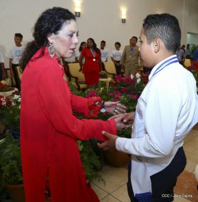 Presidente Daniel Ortega entregó la Orden de la Independencia Cultural Rubén Darío y medallas de Excelencia al mérito