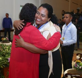 Presidente Daniel Ortega entregó la Orden de la Independencia Cultural Rubén Darío y medallas de Excelencia al mérito