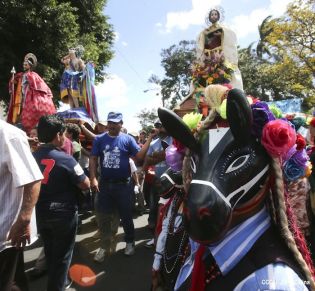 Católicos se desbordan en cierre de fiestas de San Sebastián