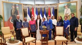 Presidente Daniel Ortega entregó la Orden de la Independencia Cultural Rubén Darío y medallas de Excelencia al mérito