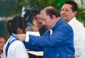 Presidente Daniel Ortega entregó la Orden de la Independencia Cultural Rubén Darío y medallas de Excelencia al mérito