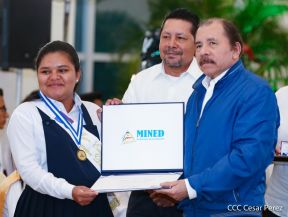 Presidente Daniel Ortega entregó la Orden de la Independencia Cultural Rubén Darío y medallas de Excelencia al mérito
