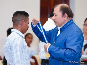 Presidente Daniel Ortega entregó la Orden de la Independencia Cultural Rubén Darío y medallas de Excelencia al mérito