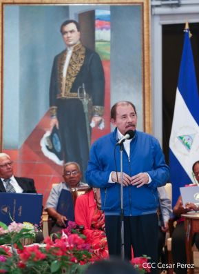 Presidente Daniel Ortega entregó la Orden de la Independencia Cultural Rubén Darío y medallas de Excelencia al mérito